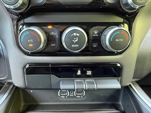 Used 2021 RAM 1500 Big Horn AWD/4WD image 25
