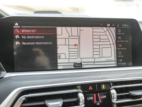 Used 2021 BMW X7 xDrive40i w/ M Sport Package AWD/4WD image 30
