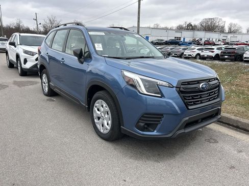Used 2023 Subaru Forester image 2