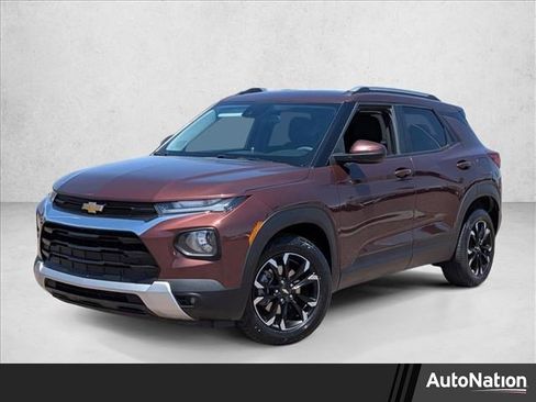 Used 2022 Chevrolet TrailBlazer LT FWD image 1