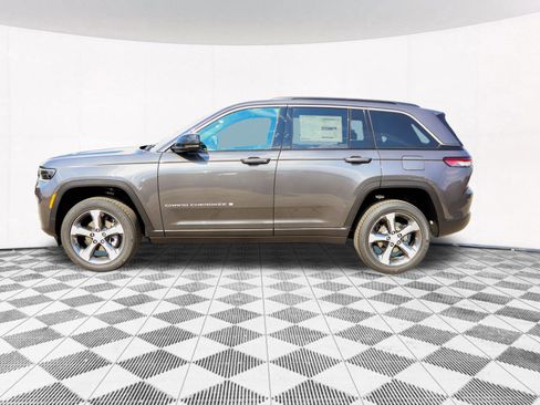 New 2026 Jeep Grand Cherokee Limited image 9