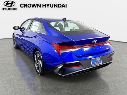 New 2026 Hyundai Elantra Limited w/ Cargo Package image 7