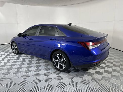 Used 2023 Hyundai Elantra SEL w/ Convenience Package image 6