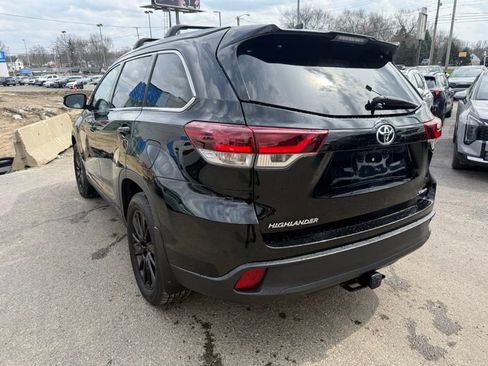 Used 2019 Toyota Highlander SE image 5
