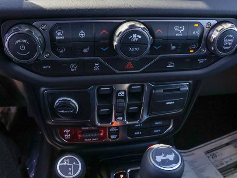 New 2026 Jeep Wrangler Unlimited Rubicon AWD/4WD image 22