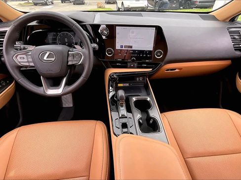 Used 2024 Lexus NX 250 Premium image 13