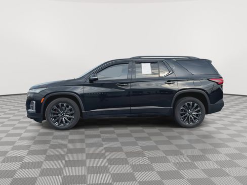 Used 2023 Chevrolet Traverse RS w/ LPO, Cargo Package AWD/4WD image 5