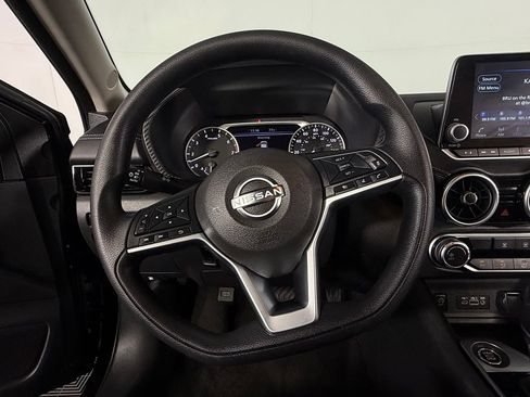 Used 2025 Nissan Sentra SV FWD image 13