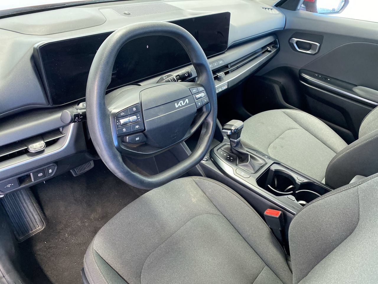 Certified 2025 Kia K4 FWD image 20