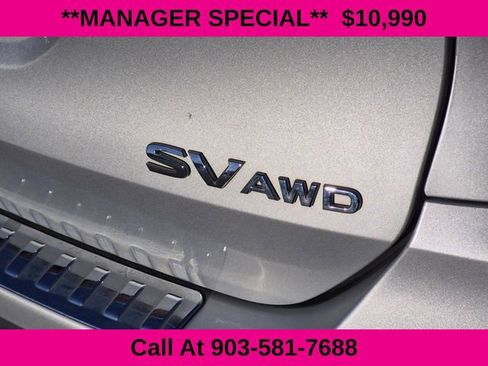 Used 2018 Nissan Rogue SV w/ Sun & Sound Touring Package image 9