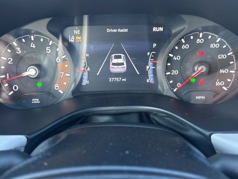 Used 2025 Jeep Compass Limited AWD/4WD image 9