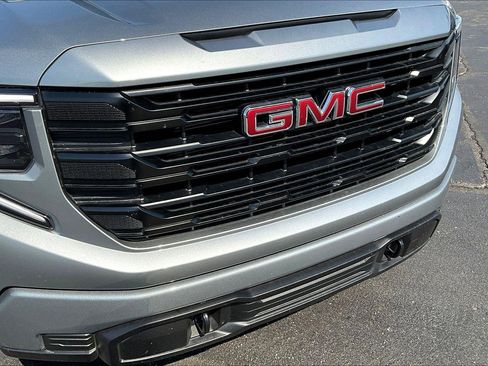 Used 2025 GMC Sierra 1500 Pro w/ Graphite Edition AWD/4WD image 28