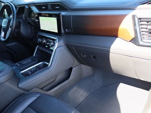 Used 2024 GMC Sierra 2500 Denali w/ Denali Reserve Package image 31