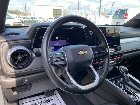 Used 2023 Chevrolet Colorado LT w/ LT Convenience Package III image 16