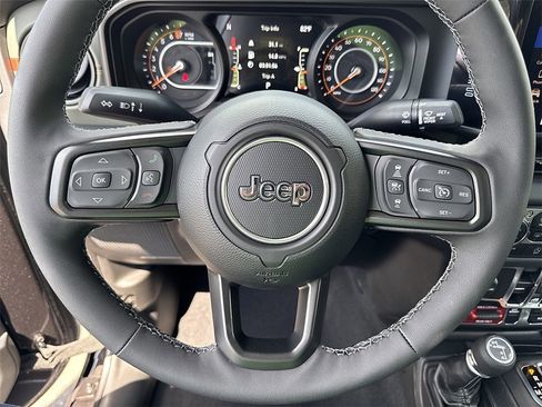 New 2025 Jeep Gladiator Mojave w/ Safety Group image 6