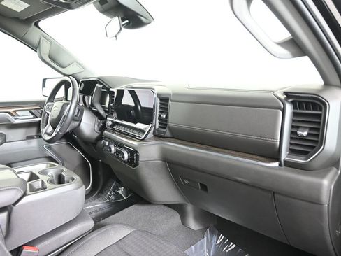 Used 2022 Chevrolet Silverado 1500 LT AWD/4WD image 15