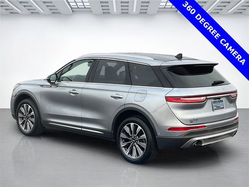 Certified 2022 Lincoln Corsair Reserve w/ Equipment Group 201A image 5