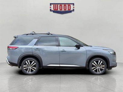 New 2025 Nissan Pathfinder Platinum