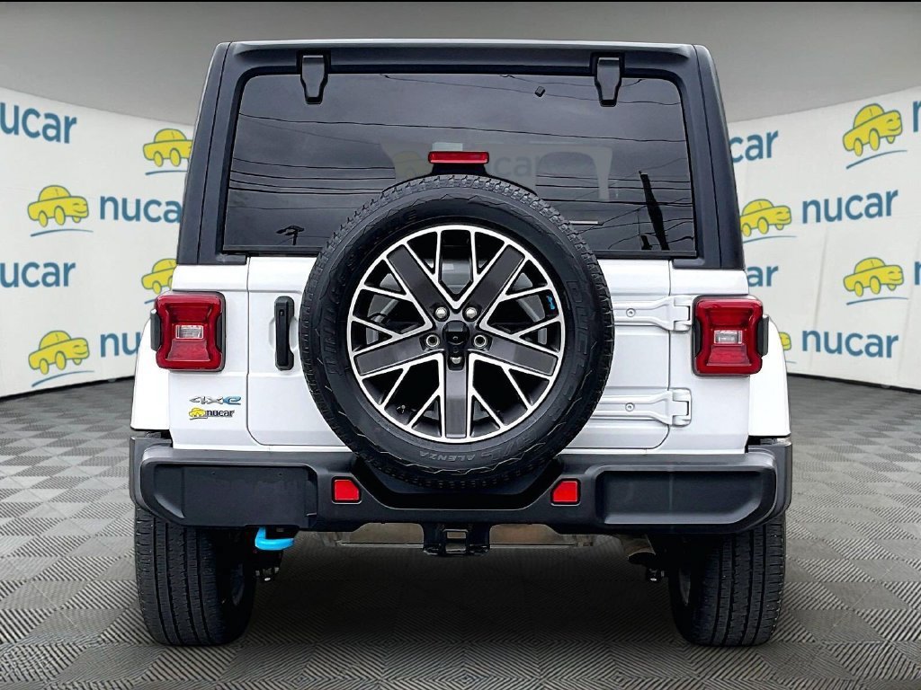 Used 2023 Jeep Wrangler Unlimited Sahara w/ Cold Weather Group AWD/4WD image 5