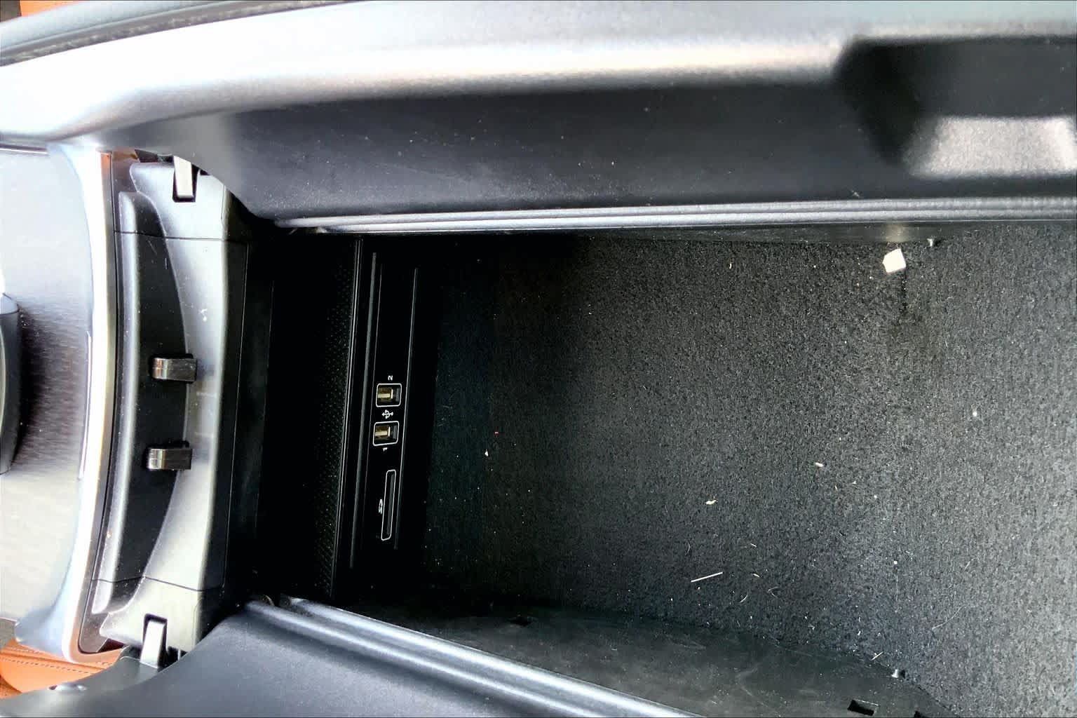 Used 2023 Mercedes-Benz C 300 4MATIC Coupe image 35