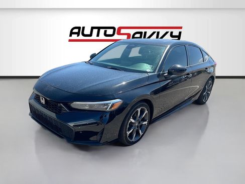 Used 2025 Honda Civic Sport Touring image 3
