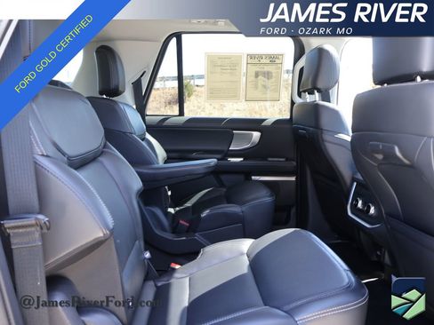 Certified 2025 Ford Expedition Max Platinum image 12