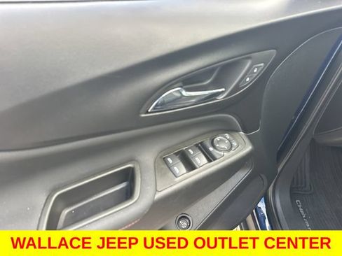 Used 2023 Chevrolet Equinox RS w/ RS Leather Package FWD image 21