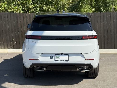 New 2025 Land Rover Range Rover Sport Dynamic SE image 4