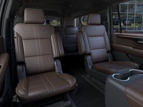 New 2026 Chevrolet Suburban High Country AWD/4WD image 17