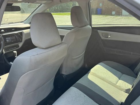 Used 2017 Toyota Corolla LE FWD image 16