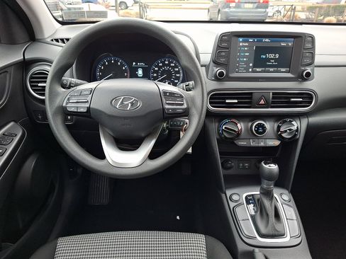 Used 2019 Hyundai Kona SE image 11