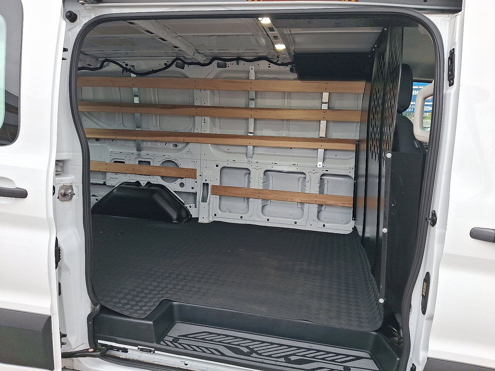 Used 2025 Ford Transit 250 Low Roof w/ Exterior Upgrade Package RWD image 10
