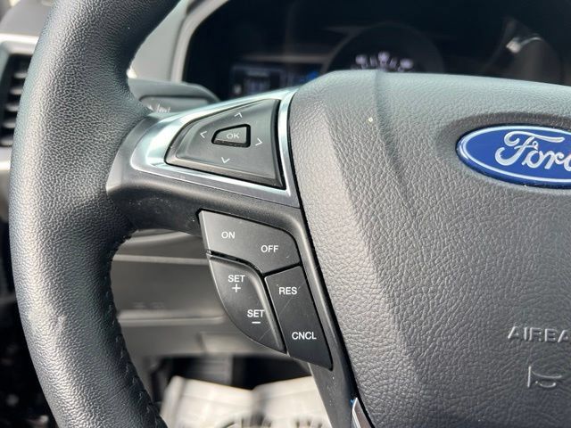 Certified 2024 Ford Edge SEL w/ Convenience Package AWD/4WD image 9