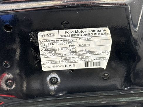 Used 2025 Ford Mustang Convertible RWD image 38