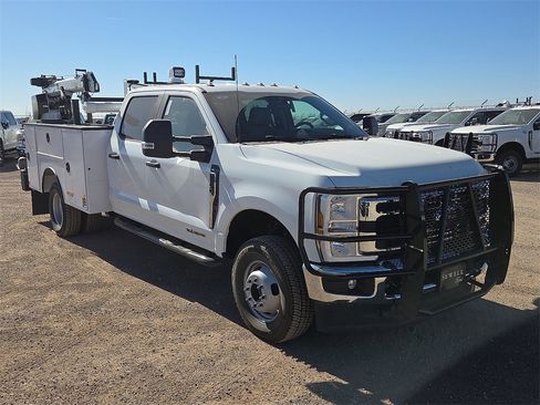 New 2025 Ford F350 XL w/ XL Chrome Package image 6