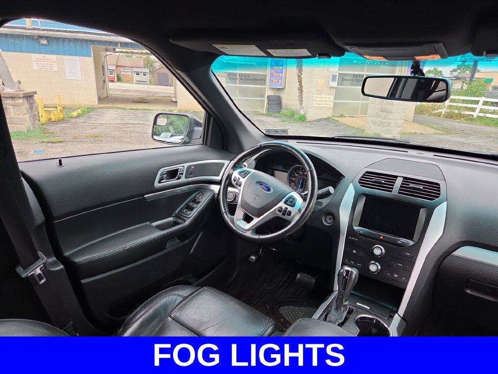 Used 2015 Ford Explorer XLT w/ Equipment Group 202A AWD/4WD image 12