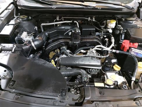 Used 2020 Subaru Outback Touring image 32