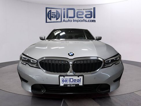 Used 2019 BMW 330i xDrive Sedan w/ Convenience Package AWD/4WD image 8