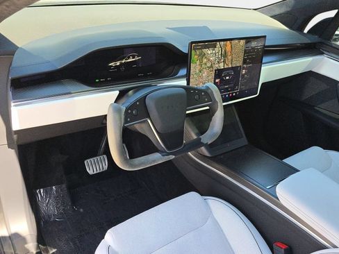 Used 2022 Tesla Model X Plaid AWD/4WD image 20