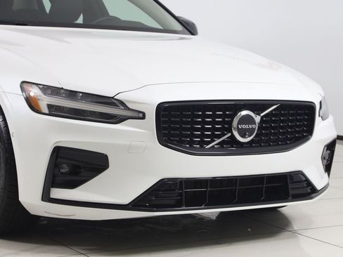 Used 2024 Volvo S60 B5 Plus AWD/4WD image 35