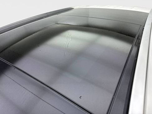 Used 2021 Mercedes-Benz GLC 300 4MATIC image 19