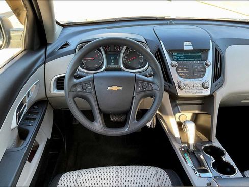 Used 2012 Chevrolet Equinox LS image 4