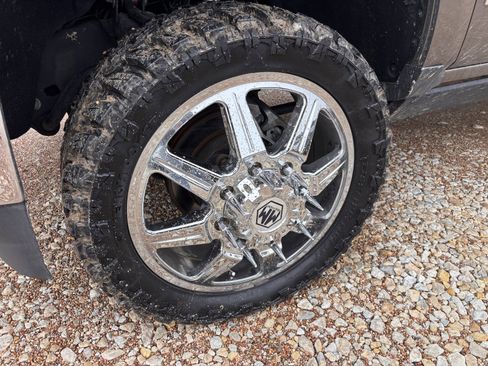 Used 2015 Chevrolet Silverado 3500 LTZ w/ Duramax Plus Package AWD/4WD image 9