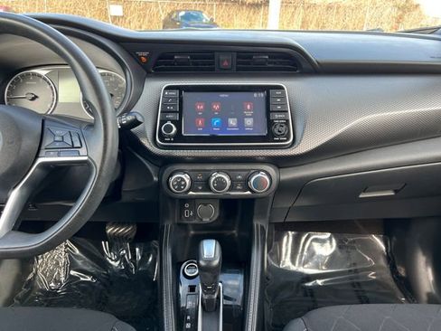 Used 2018 Nissan Kicks S w/ Exterior Package image 24