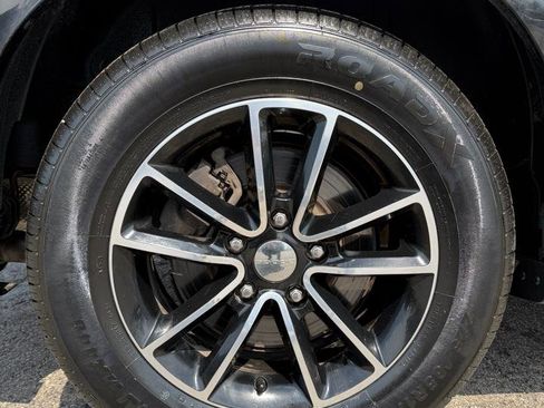 Used 2017 Dodge Grand Caravan GT image 11