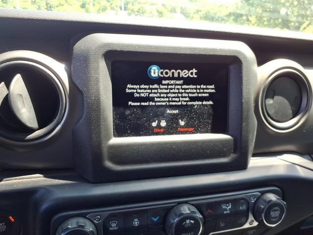 Used 2022 Jeep Gladiator Sport AWD/4WD image 17