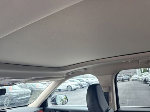 Used 2023 Lincoln Aviator Reserve w/ Equipment Group 201A AWD/4WD image 23