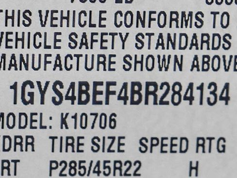Used 2011 Cadillac Escalade Luxury AWD/4WD image 29
