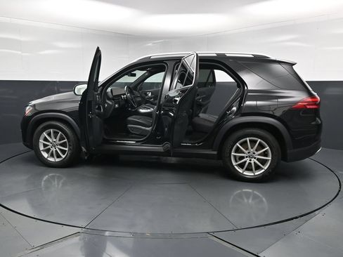 Used 2026 Mercedes-Benz GLE 450e 4MATIC image 34