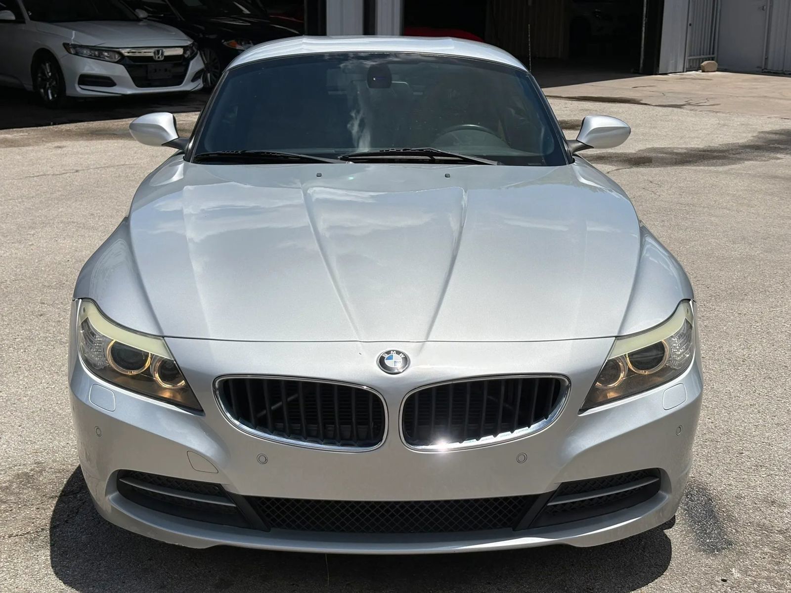 Used 2012 BMW Z4 sDrive28i w/ Sport Pkg RWD image 2